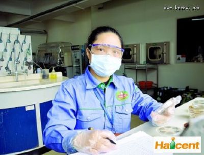 青岛啤酒三水公司岑翠芹 牢守食品检验每一关，守护舌尖上的安全